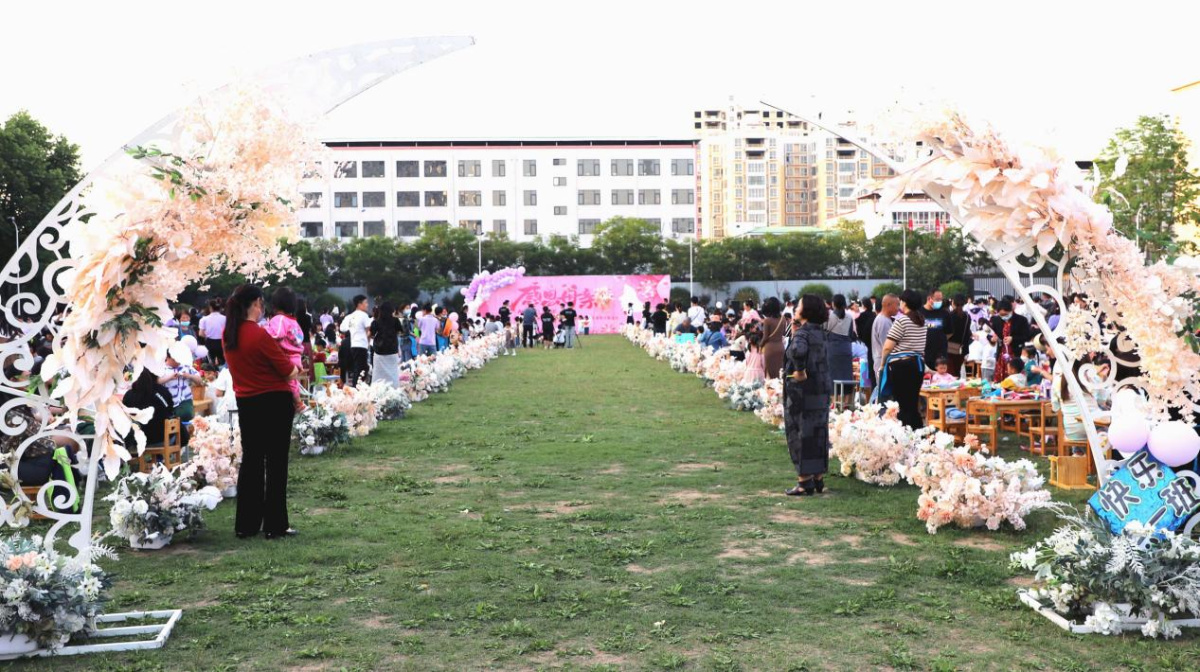 pc_1200.jpg pc_1200.jpg